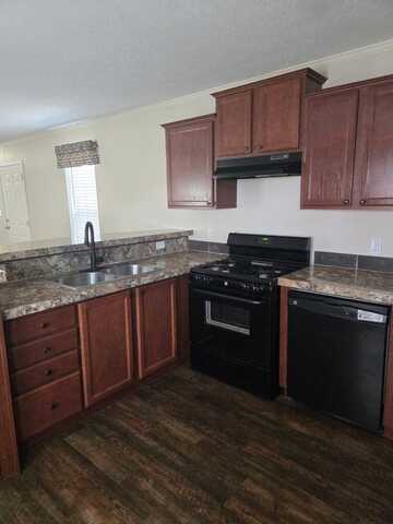 1301 OH-523, Fremont, OH 43420