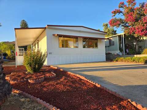 1120 Pepper Dr, EL CAJON, CA 92021