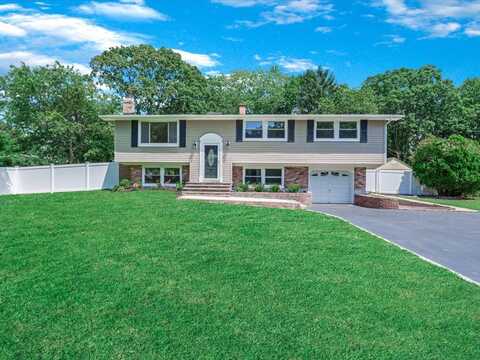 53 Fireside Ln, East Setauket, NY 11733