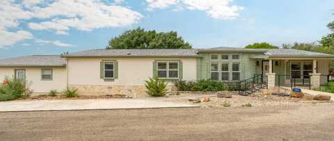 105 Yaupon, Kerrville, TX 78028
