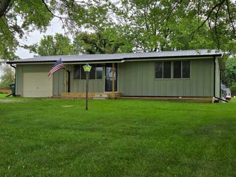 502 Bobcat Ave., Braymer, MO 64624