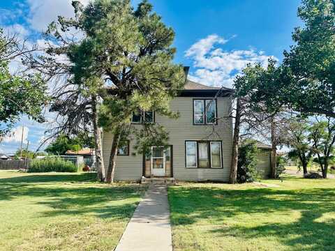 402 NE 6th Street, Tulia, TX 79088