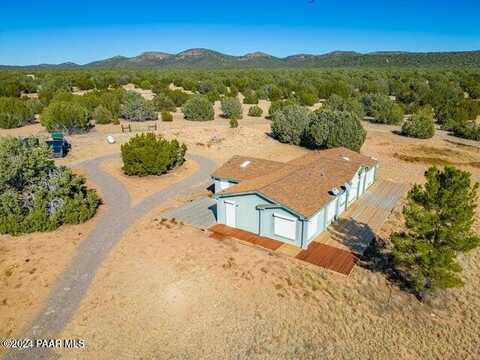 42449 N Spooky Owl Trail, Seligman, AZ 86337