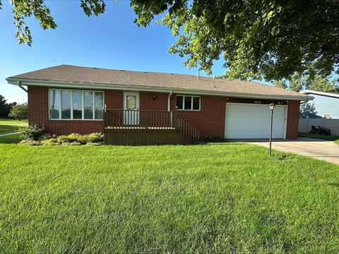 1215 NE 24th Avenue, Aberdeen, SD 57401