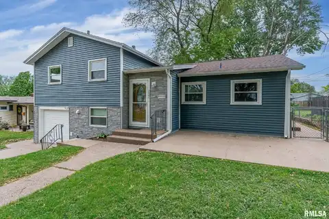 2845 WASHINGTON Lane, Davenport, IA 52804
