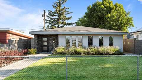1923 W Bonneville St, Pasco, WA 99301