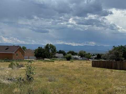 326 W Blue Jay Place, Pueblo West, CO 81007