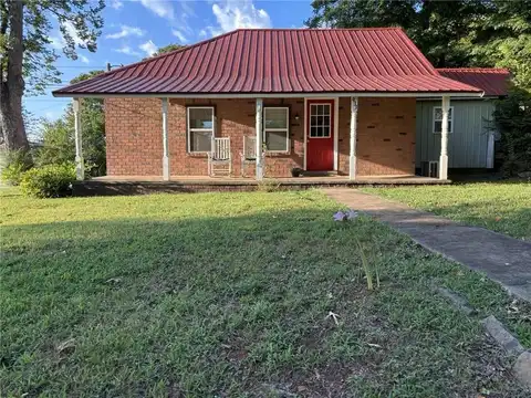 933 Serviceberry RD, Mountainburg, AR 72946