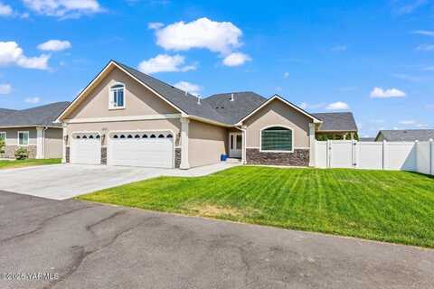 1005 Sawyer Pl, Yakima, WA 98908