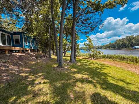 36 Taches, ELKHART, TX 75839