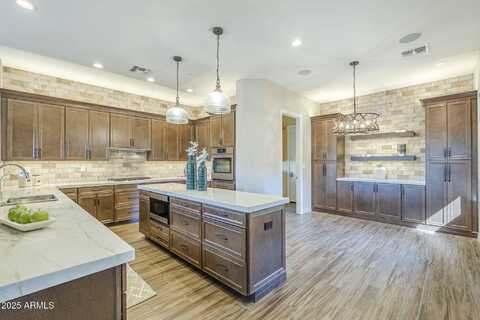 7438 E VISAO Drive, Scottsdale, AZ 85266