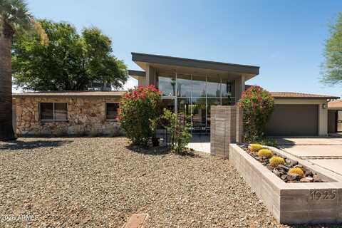 1925 E LAMAR Road, Phoenix, AZ 85016