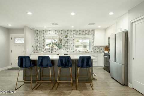 8115 E CYPRESS Street, Scottsdale, AZ 85257