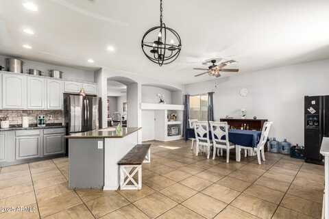 7037 W SOPHIE Lane, Laveen, AZ 85339