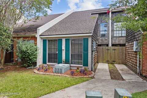 208 Long Plantation Boulevard, Lafayette, LA 70508