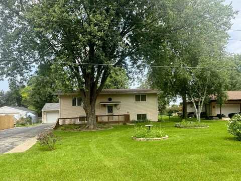 4474 MATHEW, ROSCOE, IL 61073