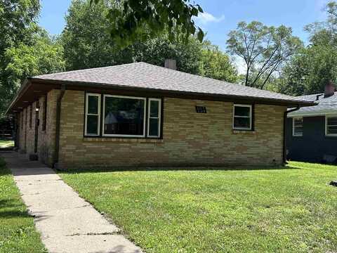 1103 Irving, ROCKFORD, IL 61101