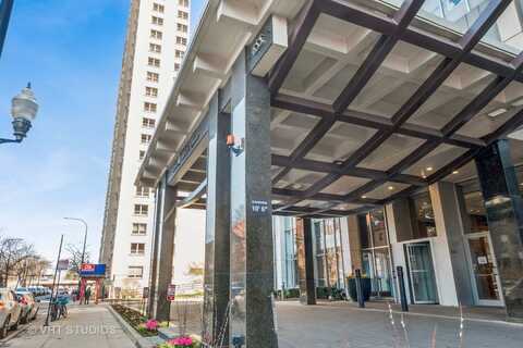 655 W. Irving Park Road, Chicago, IL 60613