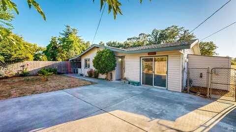 2213 Burbank Avenue, Santa Rosa, CA 95407