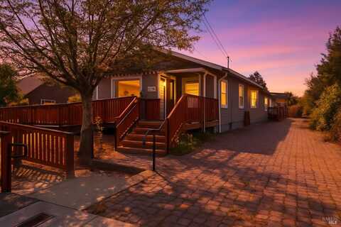 831 Cypress Avenue, Ukiah, CA 95482