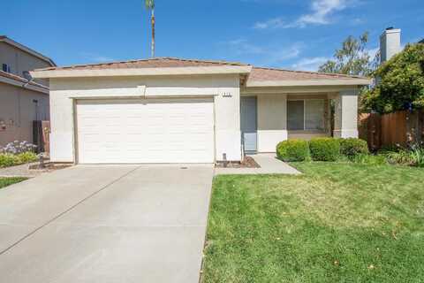 815 Wallace Drive, Woodland, CA 95776