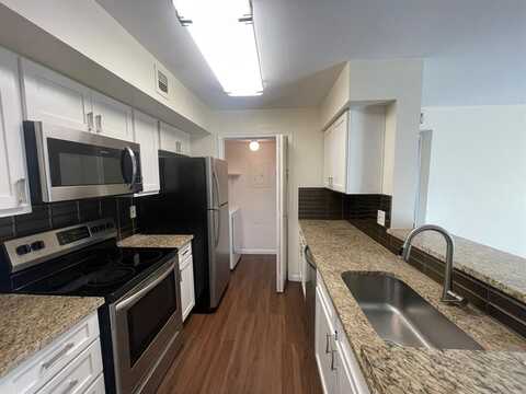 875 Riverside Dr, Coral Springs, FL 33071