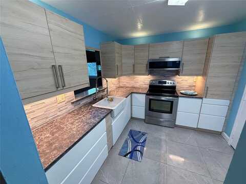 410 NW 68th Ave, Plantation, FL 33317