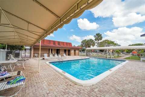 2950 NW 46th Ave, Lauderdale Lakes, FL 33313