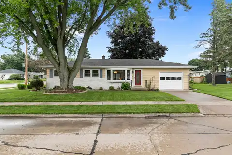 401 W 15TH Street, KAUKAUNA, WI 54915