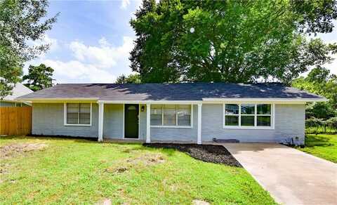 8 Patinka Drive, Hearne, TX 77859
