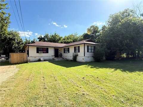 1205 W 10th, Cameron, TX 76520