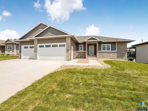 2812 S Faith Ave, Sioux Falls, SD 57110