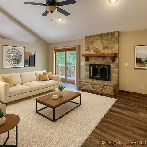 144 Foxhead Shores Drive, Linn Creek, MO 65052