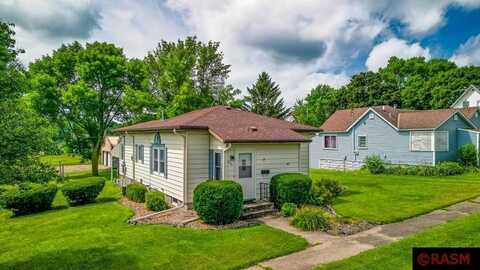 206 E Mondale Street, Elmore, MN 56027