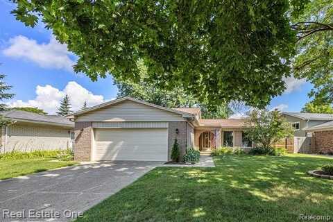 3307 Du Pon Drive, Sterling Heights, MI 48310