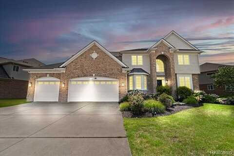 27647 W Estrada Lane E, Novi, MI 48374