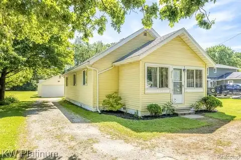 4112 Bonisteel Road, Fort Gratiot, MI 48059