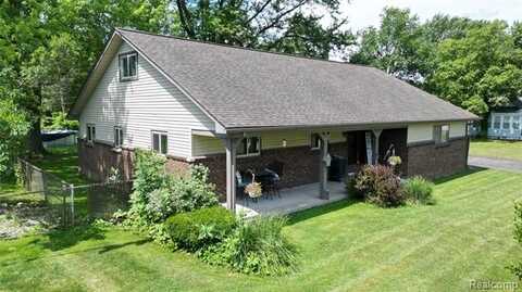 24960 Trombley Street, Harrison Township, MI 48045