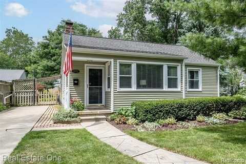 2771 Bacon Avenue, Berkley, MI 48072