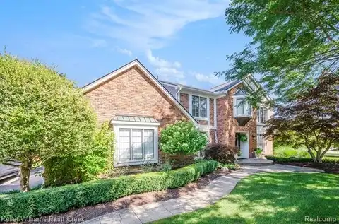 850 Box Canyon Court, Rochester Hills, MI 48309
