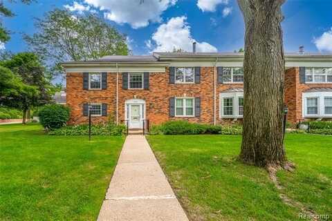 560 Billingsgate Court, Bloomfield Hills, MI 48301