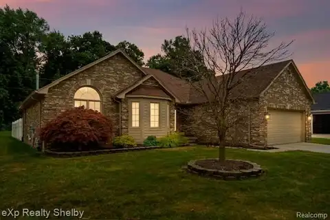 54256 Oconee Drive, Macomb, MI 48042