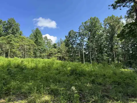 1296 N Crowe Road, Bloomfield, IN 47424