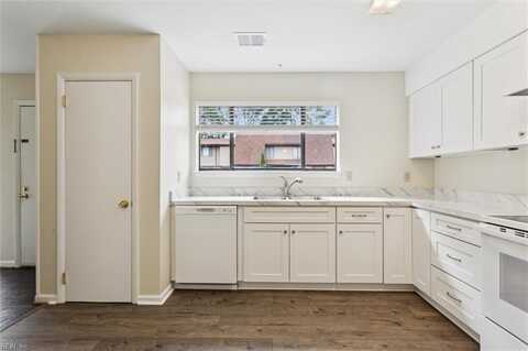 1206 Willow Green Drive, Newport News, VA 23602