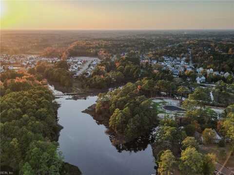 1918 McCoy Rd, Chesapeake, VA 23323