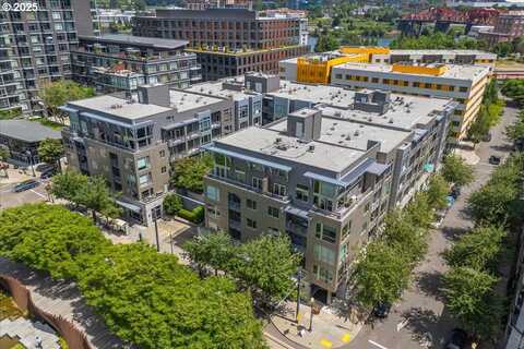 1125 NW 9TH AVE, Portland, OR 97209