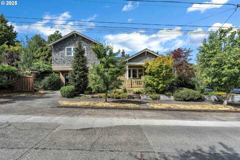 1735 SE LAMBERT ST, Portland, OR 97202