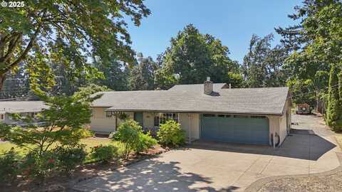 240 BARKER AVE, Oregon City, OR 97045