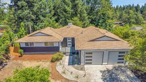 17340 CROWNVIEW DR, Gladstone, OR 97027