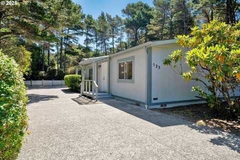 1601 RHODODENDRON DR, Florence, OR 97439